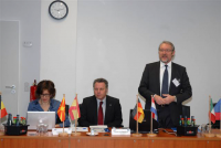 G. Jacobs, R. Grieger, Dr. Christe-Zeyse (FLTR)